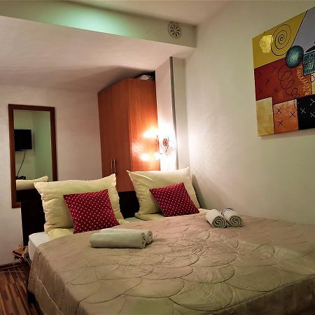 B&B Bazeni SJJ Extérieur photo
